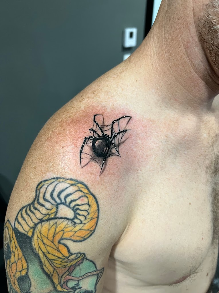 7 Mag Studios Tattoo Shop